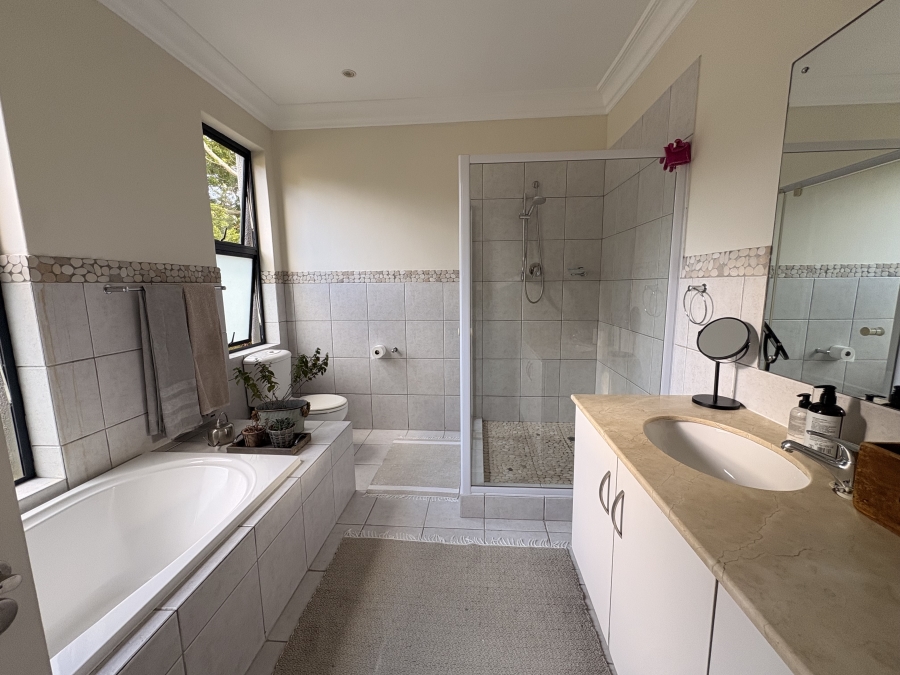 3 Bedroom Property for Sale in Constantia Western Cape